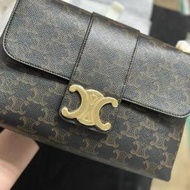 CELINE賽琳 Victoire 凱旋門大鎖扣標誌印花 牛皮革 手提單肩包 小/中號 女款黃褐色