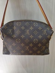 LV cosmetic Pouch GM 二手單包