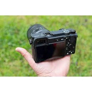 Sony A6400 Camerra with 16-50mm Kit Lens ** Used (like new) Taken fews shot for testing only.