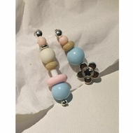 Earing****