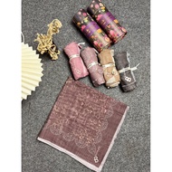 HIJAB PACKAGE CONTAINS 5 PCS BUCKLE SCARVES CYLINDER BOX HIJAB/ WITH CYLINDER BUCKLE BOX MOTIF