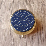 燙金波浪款 迷你攜帶式 分格藥盒 藥盒 圓形 收納盒小藥盒