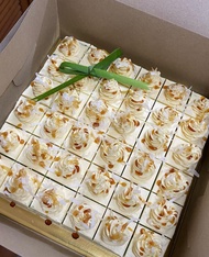 [Birthday Cake] [Cake Delivery] [Pandan Cake] / Ondeh Ondeh Cake / 2 Large Cakes (23x23cm each) / Premium Kueh Lapis  / Hari Raya Cake / Halal Cake / Kuih Lapis / Pandan Kaya Cake / Cheese Cake / Butter Cake / Pandan Chiffon / Lapis Roll / Tapak Kuda