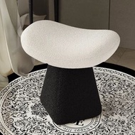 化妝椅子家用衣帽間高級感梳粧檯用凳子女生臥室旋轉換鞋沙發凳