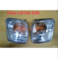 HILUX SR LN166 D4D SIGNAL CORNER LAMP ASSY