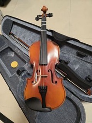 小提琴套裝，附贈 ARTINO 肩托和 SHENG 調音器