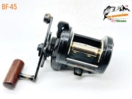 รอกตกปลา  มือ 2 จากญี่ปุ่น DAIWA (ไดว่า) Tournament SS-30SH (ฺBF-45) รอกเบท หยดน้ำ ทรงกลม กระปุก รุ่