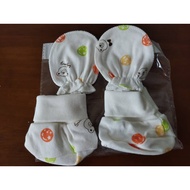 Anti-Scratch Newborn Baby Mitten Booties Set Pasangan Sarung Tangan dan Sarung Kaki Bayi Newborn Baby Glove 婴儿防抓手套脚套