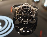 🔥Omega Seamaster 210.32.44.51.01.001 ✅陶瓷黑圈+✅原裝波浪黑色面✅自動透底機芯 44mm✨高價誠購新舊ROLEX及各類名錶(最高可達市價95折回購)#116500