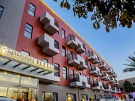 Jin Jiang Dou Cheng Jiu Dian Xu Chang Wen Feng Lu Zhong Yang Gong Yuan Dian