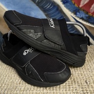 Sepatu Gunung Outdoor Tracking Hiking Discovery Expedition 42.5