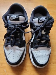 Nike Dunk Low 黑白熊貓