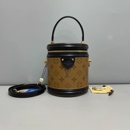 LV路易威登Cannes老花拼色飯桶包 芯片款