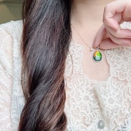 Emerald gift。拈翠-很美的斑彩石純銀包鑲水滴墜子