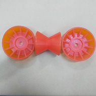 MARINE POLY TRAILER BOW ROLLER 7-1/4" X 5-1/8" X HOLE ID:14MM