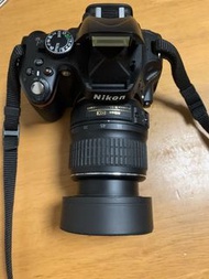 Nikon D5100 kit 18-55mm 鏡頭（屏幕四角有老化）