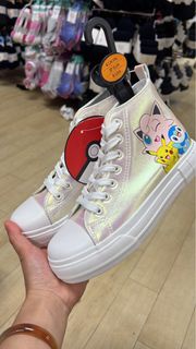 英國 代購 寵物小精靈 Pokémon 比卡超 pikachu 兒童 休閒鞋