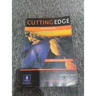 Cutting edge intermediate Studies book