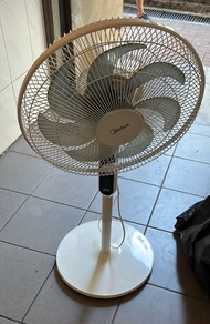 Midea美的直立風扇座地扇