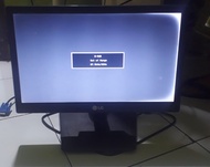Monitor LED LG  16 Inci Widescreen HD
