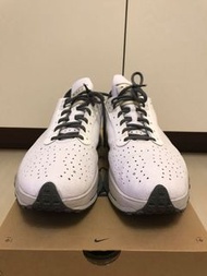 [US12] Nike AIR Zoom-Type White