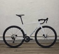 2027 Giant Defy Adv 2