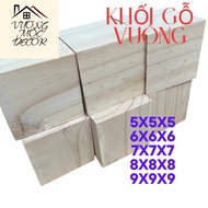 Natural cube-shaped wooden blocks, surface-treated square wooden blocks, wooden blocks used to decor