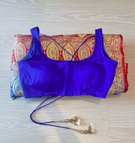 Saree สำเร็จรูป Ready to Wear พร้อมเสื้อ (อก 34 นิ้ว) สีน้ำเงิน ชายผ้าสีแดง — Free Size ราคา 3990 บา