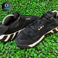 Sepatu Basket Adidas Regulate