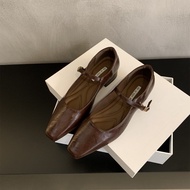 IELGY French Vintage Mary Jane Shoes Brown Shoes Korean Version with Skirt Leather Shoes
