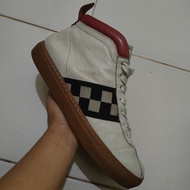 SEPATU SECOND BALLY SIZE 8_9