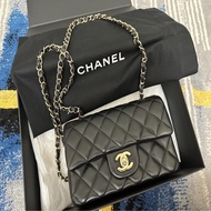 Chanel CF 20 淡金
