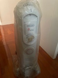 DELONGHI 2000W充油式電暖爐