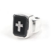 品相極佳的Justin Davis與 Eminem 聯名款 SV925 縼瑪瑙鑽石（0.13克拉）戒指，銀黑色戒托，18號尺寸，帶戒盒，總重25.4克，男士款