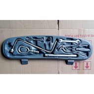 BMW E36 E46 3 SERIES SEDAN COUPE TOOLS BOX COMPLETE SET