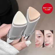 Kakashow Lazy Foundation Stick, a natural matte 2-in-1 product with a brush, offers a smooth and ble