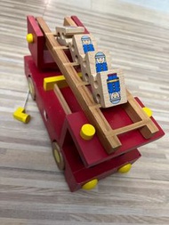 木製玩具 消防車