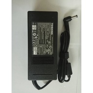 Original Toshiba Satellite A100 A350 A355 A355D M200 Charger Adapter