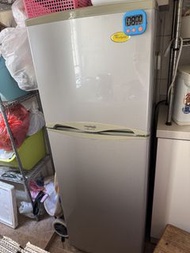 Whirlpool 兩門雪櫃