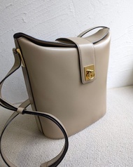 中古Celine米杏色薯條包