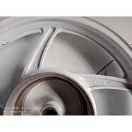 SUZUKI Daichii alloy rear rim spinSUZUKI