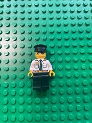 Lego Airport - Pilot, White Shirt with Dark Green Tie and Belt, Black Legs, Black Hat Set 60021 / 60