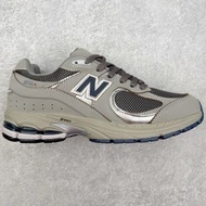 New Balance 2002R ML2002RA