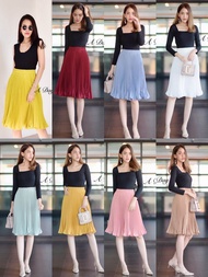 Back instock     Freesize Pleated middle skirt กระโปรงพลีส ยาวคลุมเข่า อัดพลีตแน่นๆมาอย่างดี ใช้เทคน