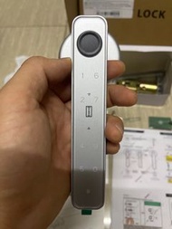 全新智能門鎖 指紋/密碼/卡片開鎖