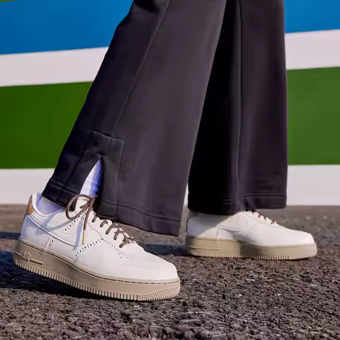 Nike Official Authentic Air Force 1 '07 LX Women's Retro Cushioned Sneakers FV3700