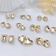 Set of 10 yellow tea nail cubes