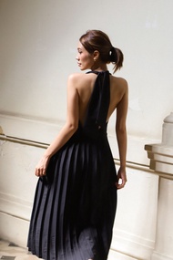 [Nhập  NOVFALAZSOCIAL01 giảm 100k_ Đơn 400k] Aoem studios - BLACK CUT DRESS - ĐẦM HỞ LƯNG QUYẾN RŨ