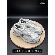 Second-Hand Shoes New Balance Model 725 Silver White Condition US8.5 | EUR 42 26.5 Cm. Nobox
