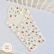 Khăn choàng ủ bé sơ sinh có mũ PETIT BEBE muslin 4 lớp thoáng khí nhiều họa tiết bé trai bé gái